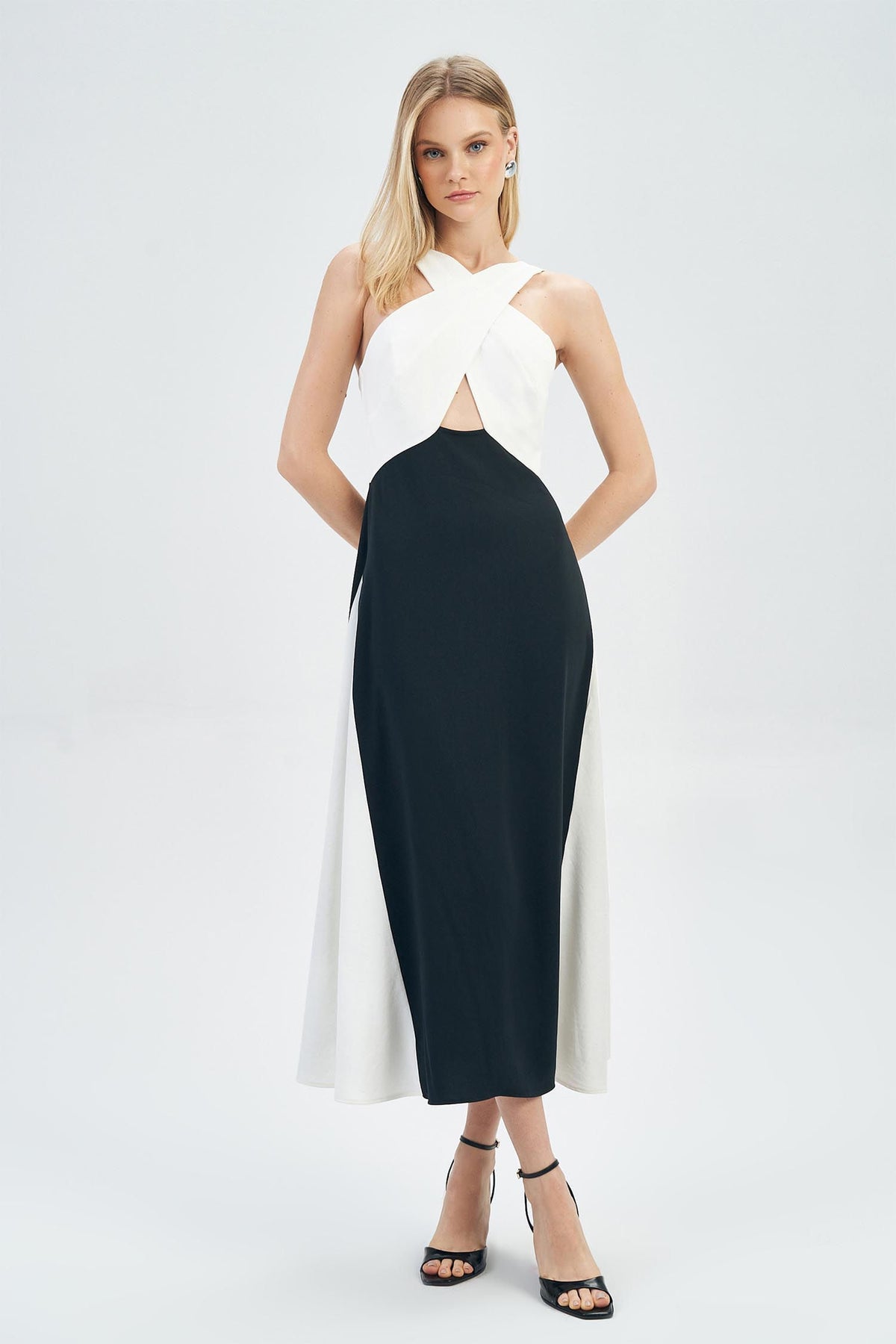 Vestido Midi Busto Cruzado Feminino Acostamento Preto C/ Off White