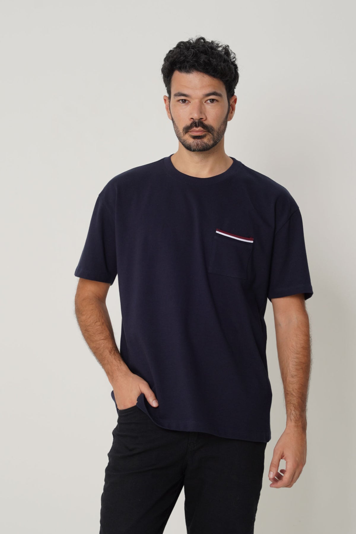 Camiseta Oversize Bolso Frontal Masculina Acostamento Marinho