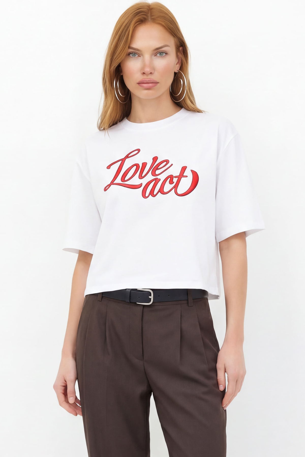 T-Shirt Love Bordada ACT Feminina Off White