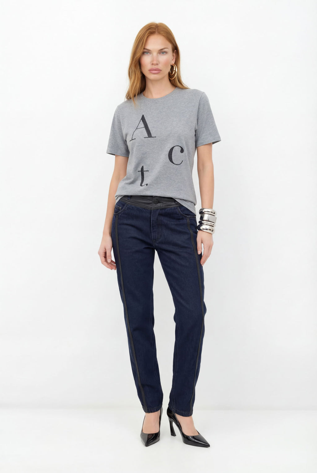 T-Shirt Com Estampa Tipográfica ACT Feminina Mescla