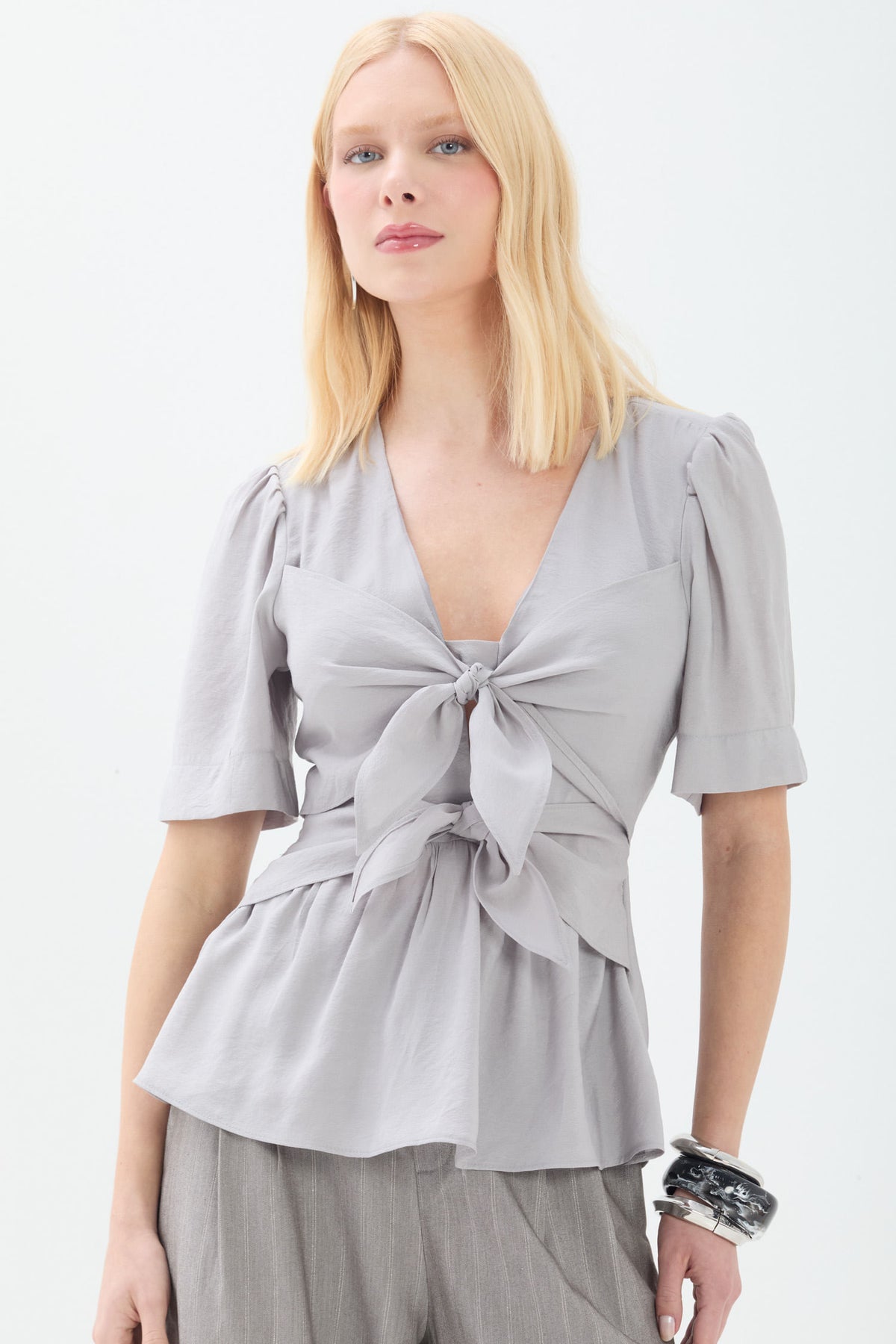 Blusa Com Amarração Frontal ACT Feminina Light Silver