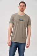 Camiseta Number 93 Masculina Acostamento Bege Caqui