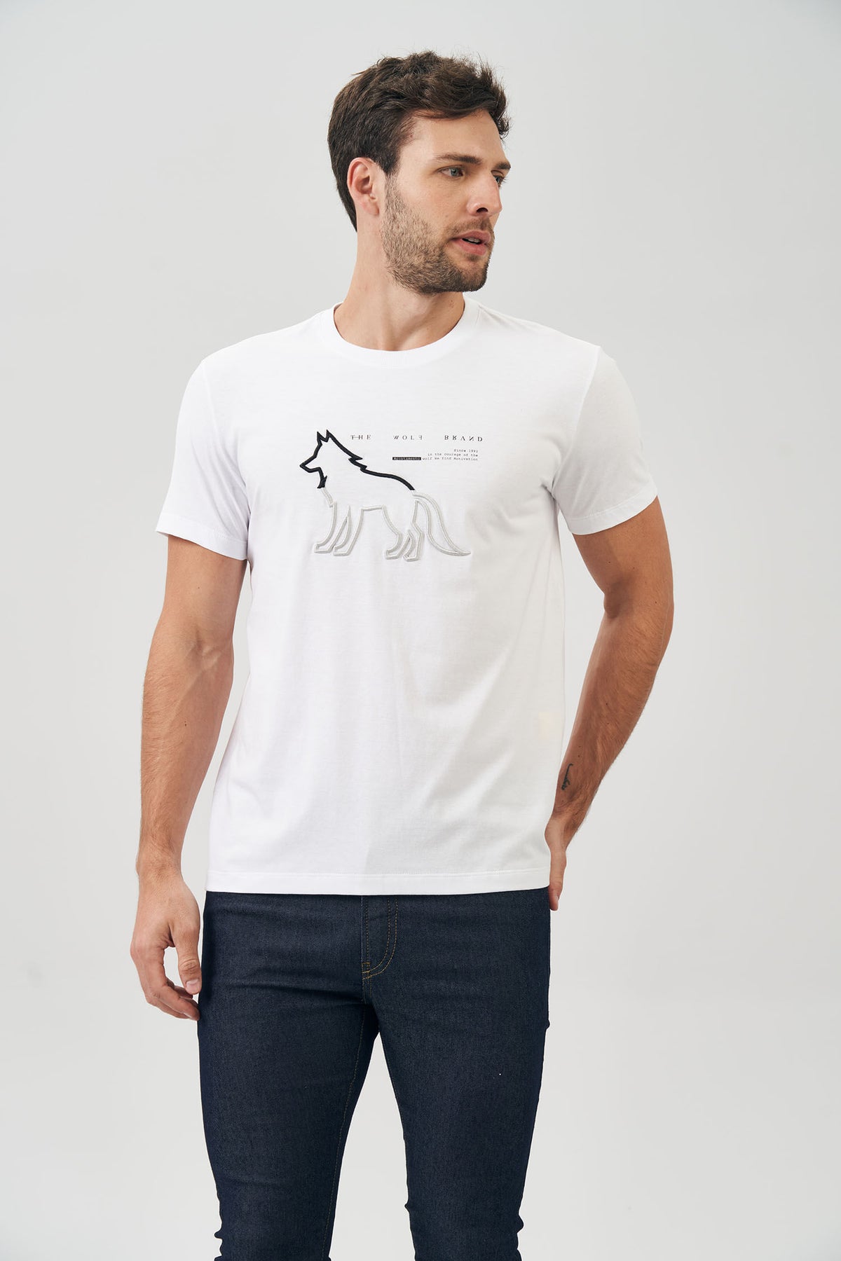 Camiseta Contorno Duplo Masculina Acostamento Verde Nativo