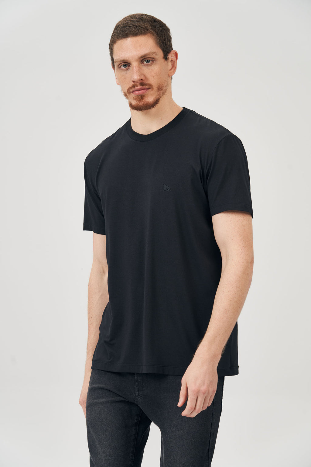 Camiseta Modal Essential Masculina Acostamento Preto