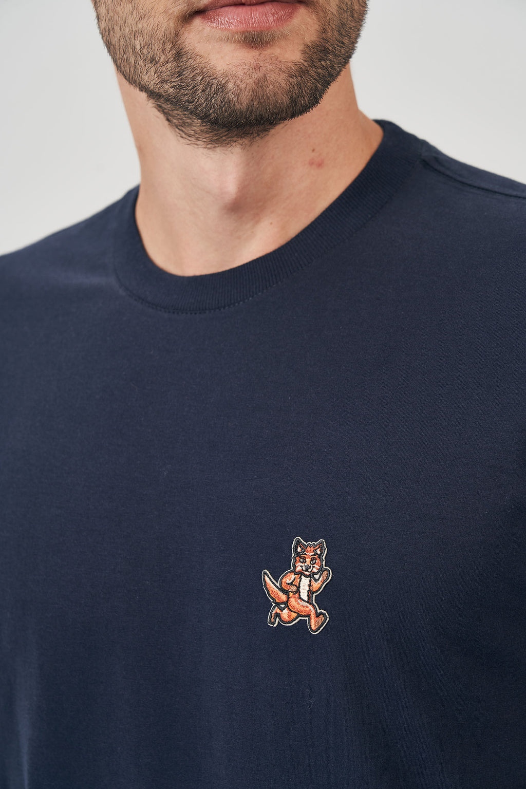 Camiseta Lobo em Ação Masculina Acostamento Branco