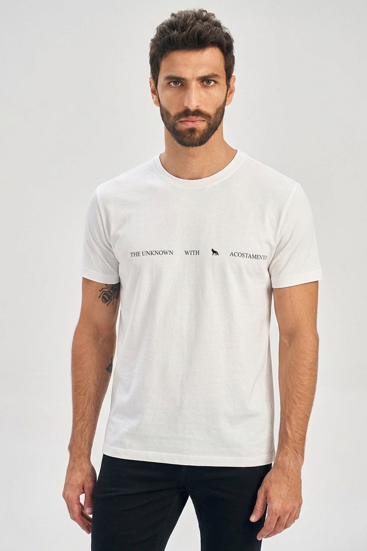 Camiseta Unknown Masculina Acostamento Branco