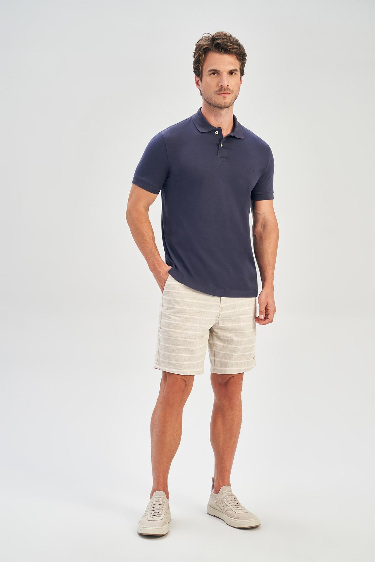 Bermuda De Tecido Listrada Masculina Acostamento Listrado Caqui