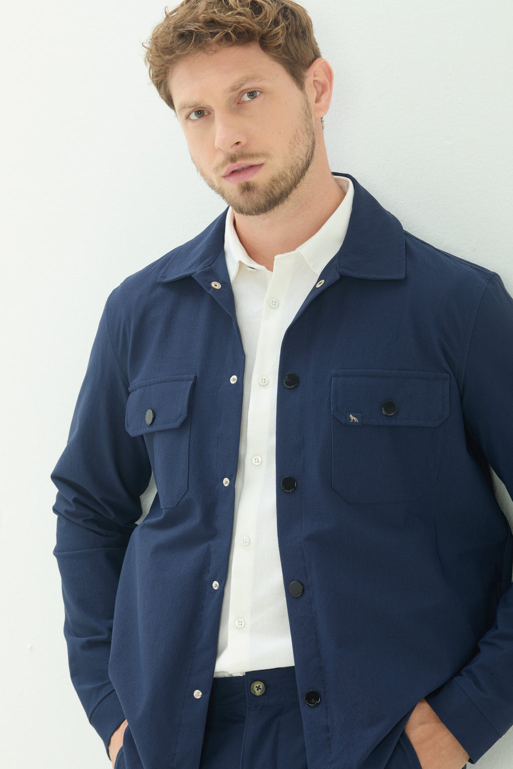 Jaqueta Com Bolsos no Peito Masculina Acostamento Marinho
