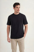Camiseta Minimalista Premium Masculina Acostamento Preto