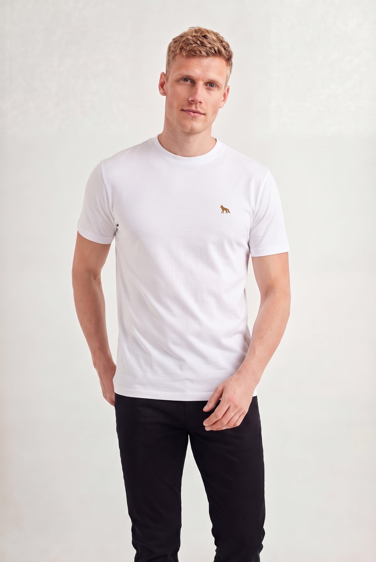 Camiseta Logo Bordado Masculina Acostamento Branco