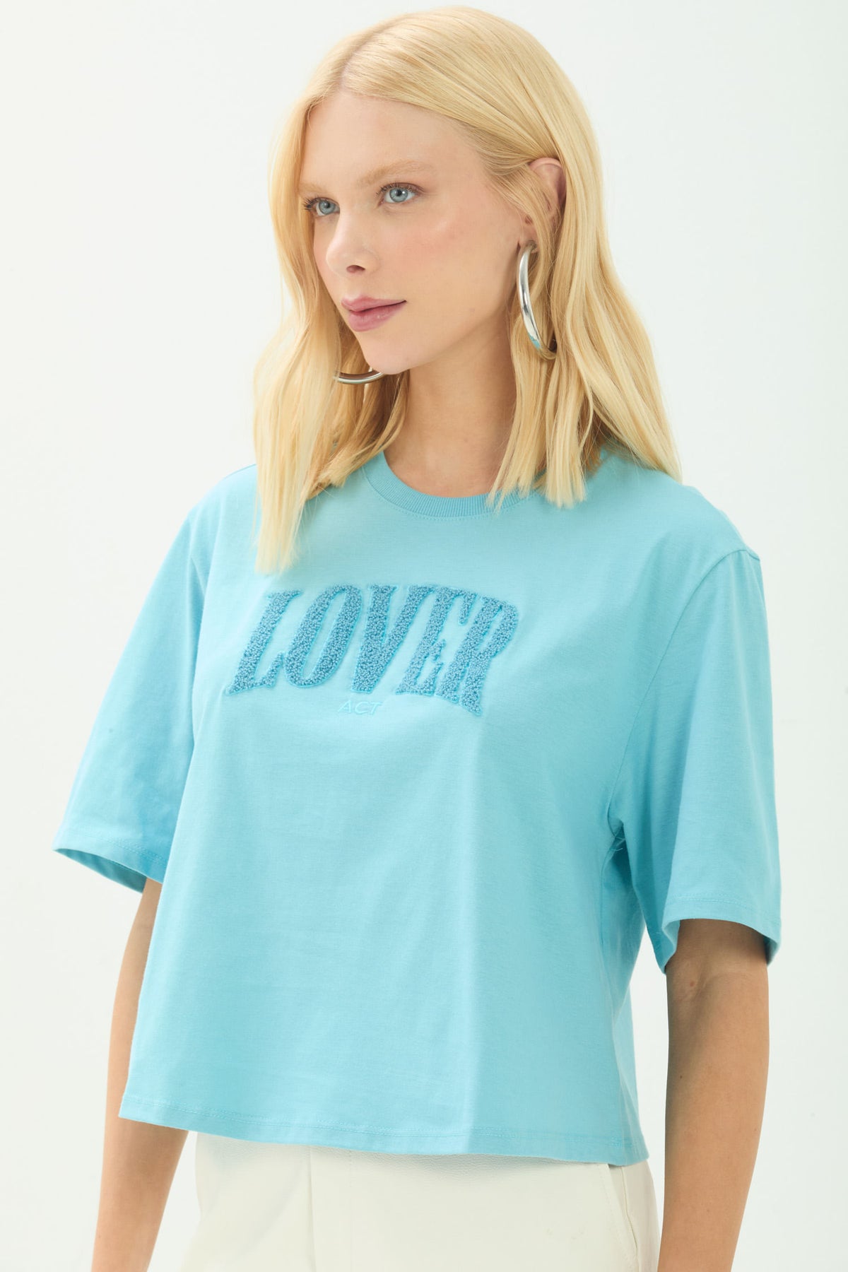 T-Shirt Over Lover ACT Feminino Misty Blue