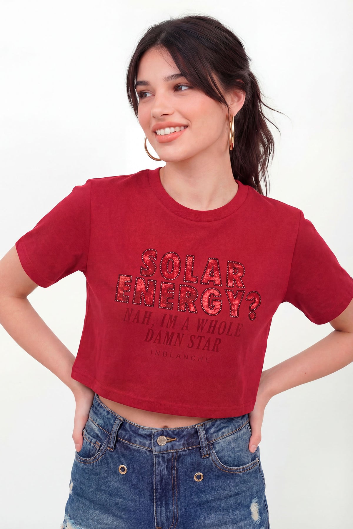 T-Shirt Cropped Silk Metalizada Feminina Inblanche Vermelho Hibisco