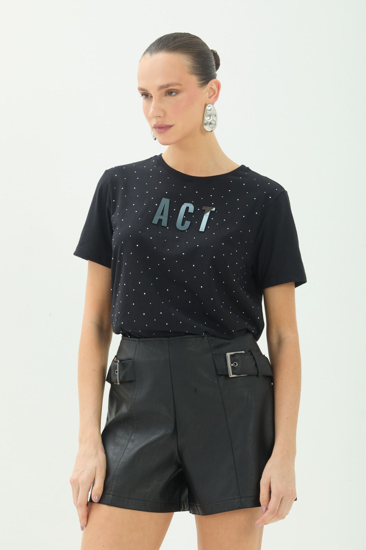 Short PU Com Fivela ACT Feminino Preto