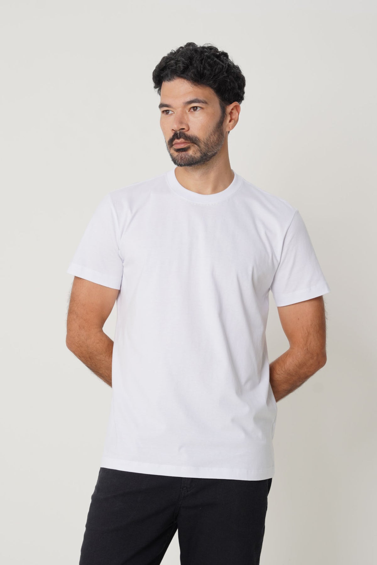 Camiseta Minimalista Silk Gola Masculina Acostamento Branco