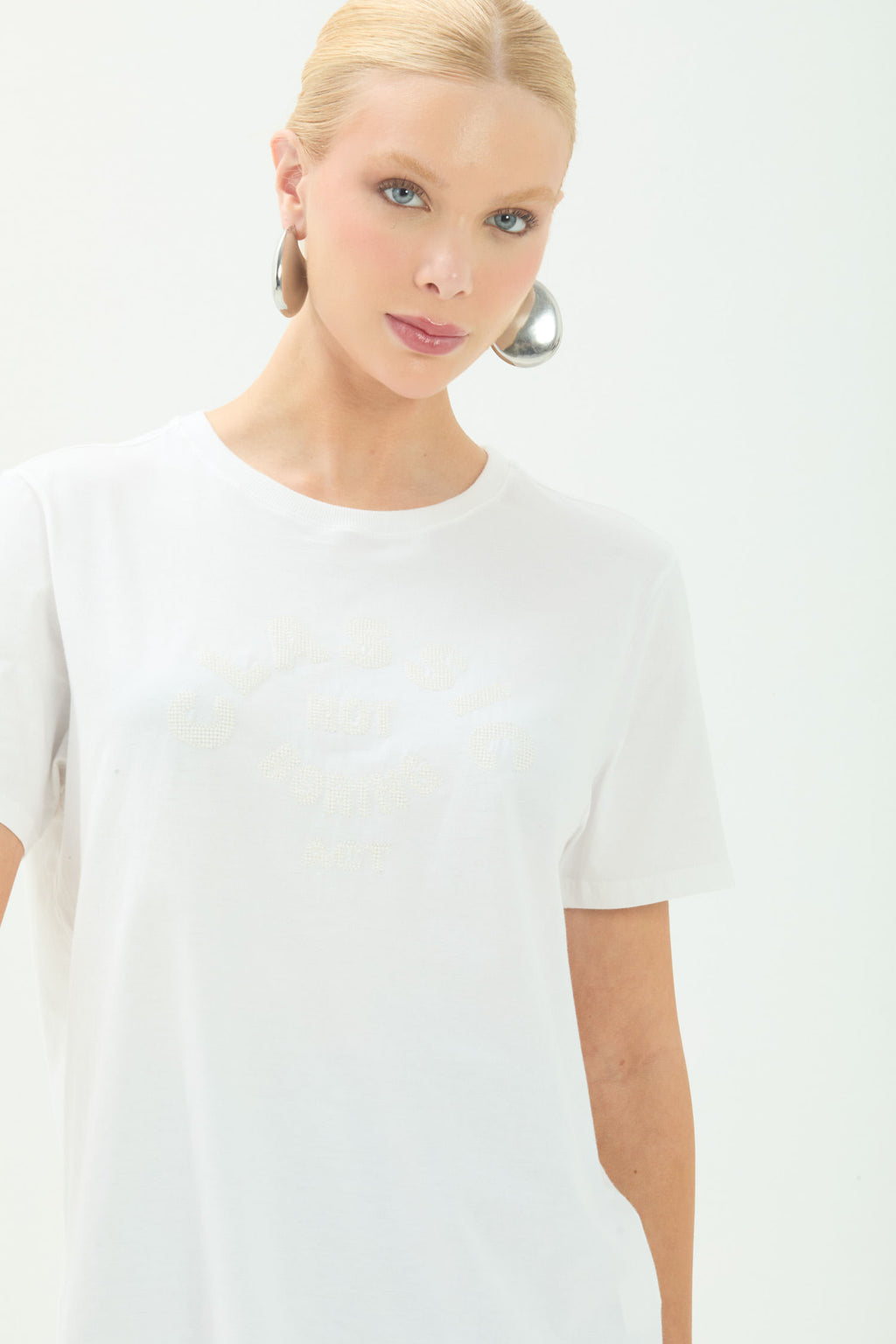 T-shirt Básica Moderna ACT Feminina Off White