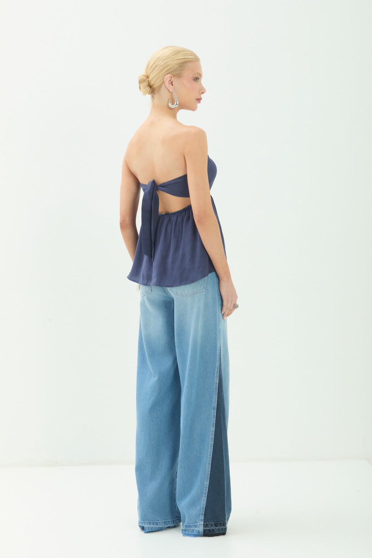 Blusa Sem Alça Franzida Peplum ACT Feminina Royal Blue