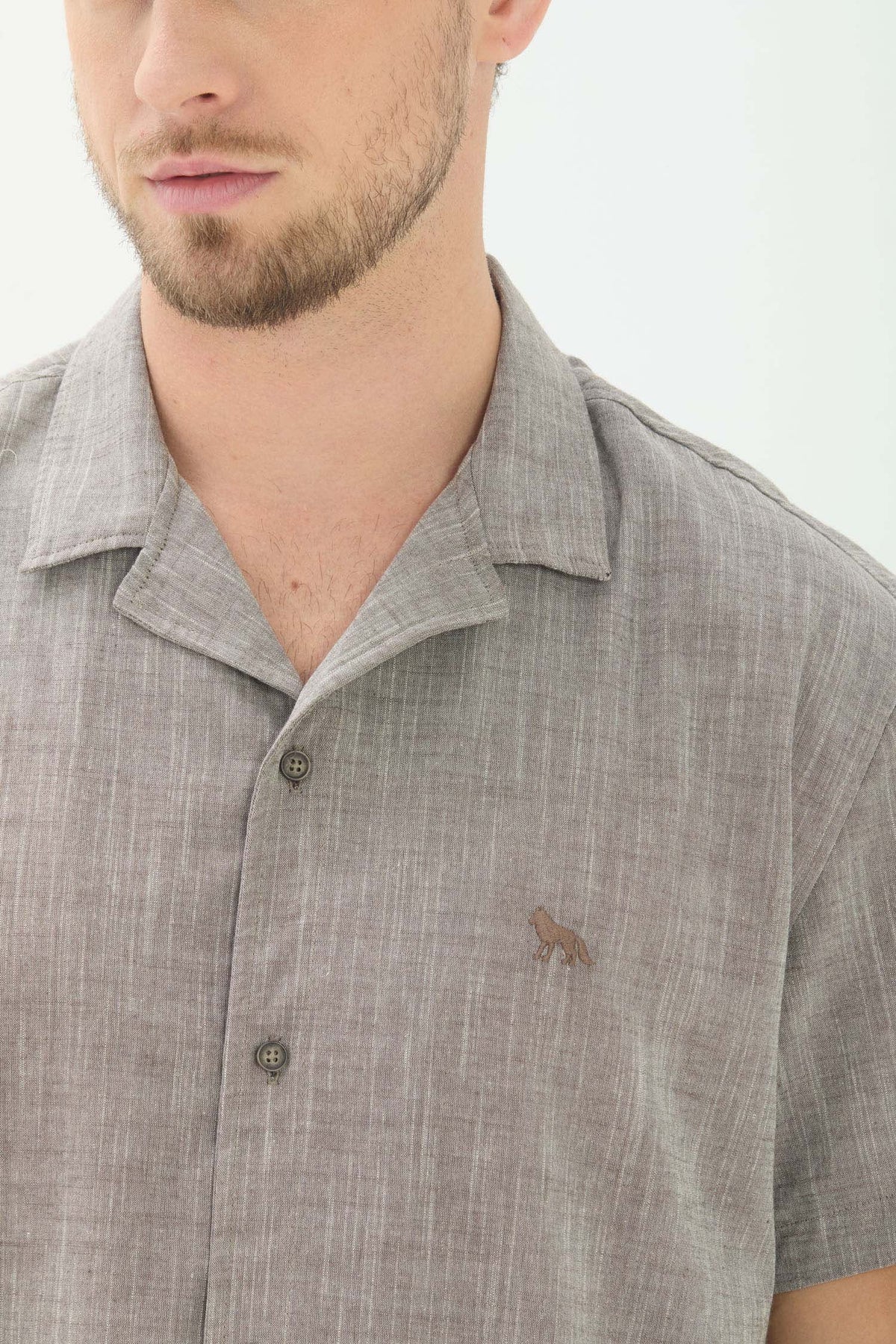 Camisa Linho Manga Curta Masculina Acostamento Marrom