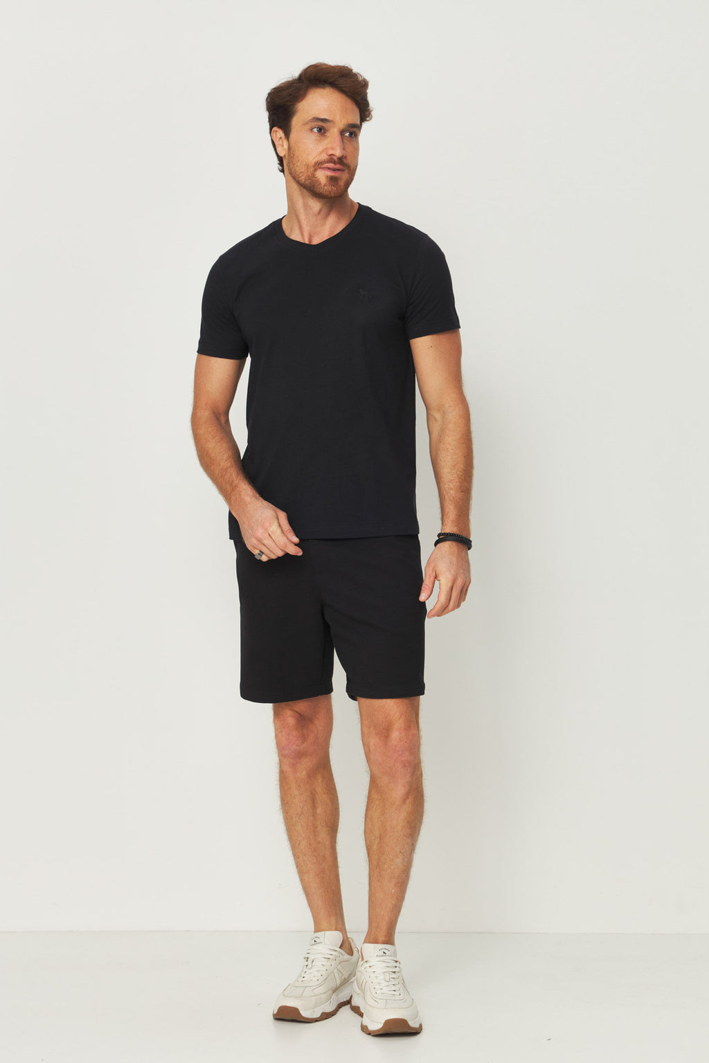 Camiseta Casual Gola V Masculina Acostamento Preto