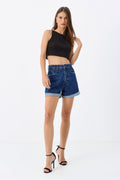 Short Jeans Barra Dobrada ACT Feminino Jeans Escuro