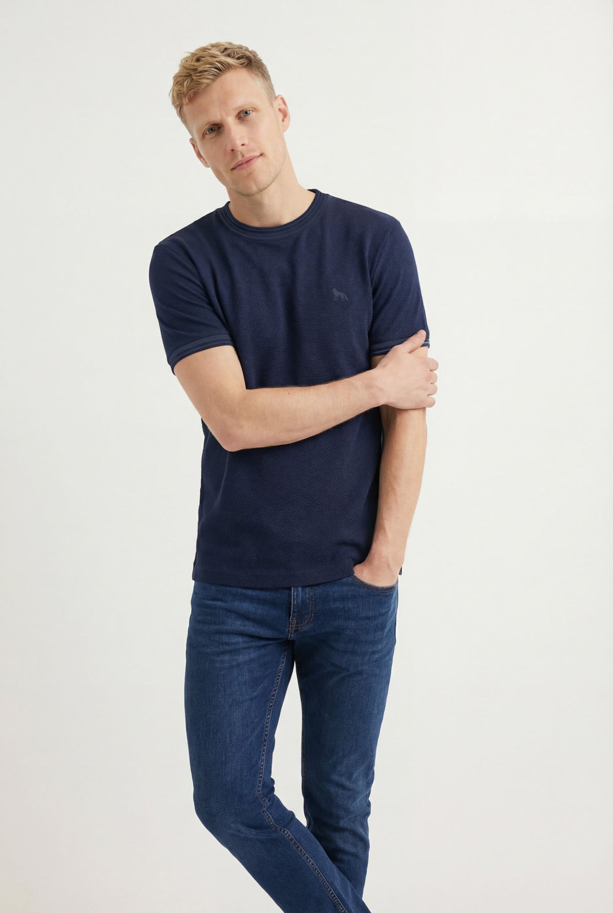 Camiseta Manga Curta Masculina Acostamento Preto