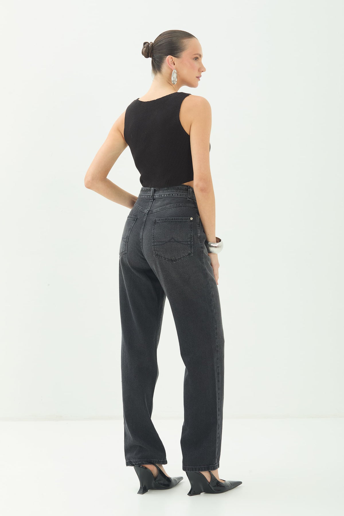 Calça Jeans Straight Com Cinto ACT Feminina Jeans Escuro