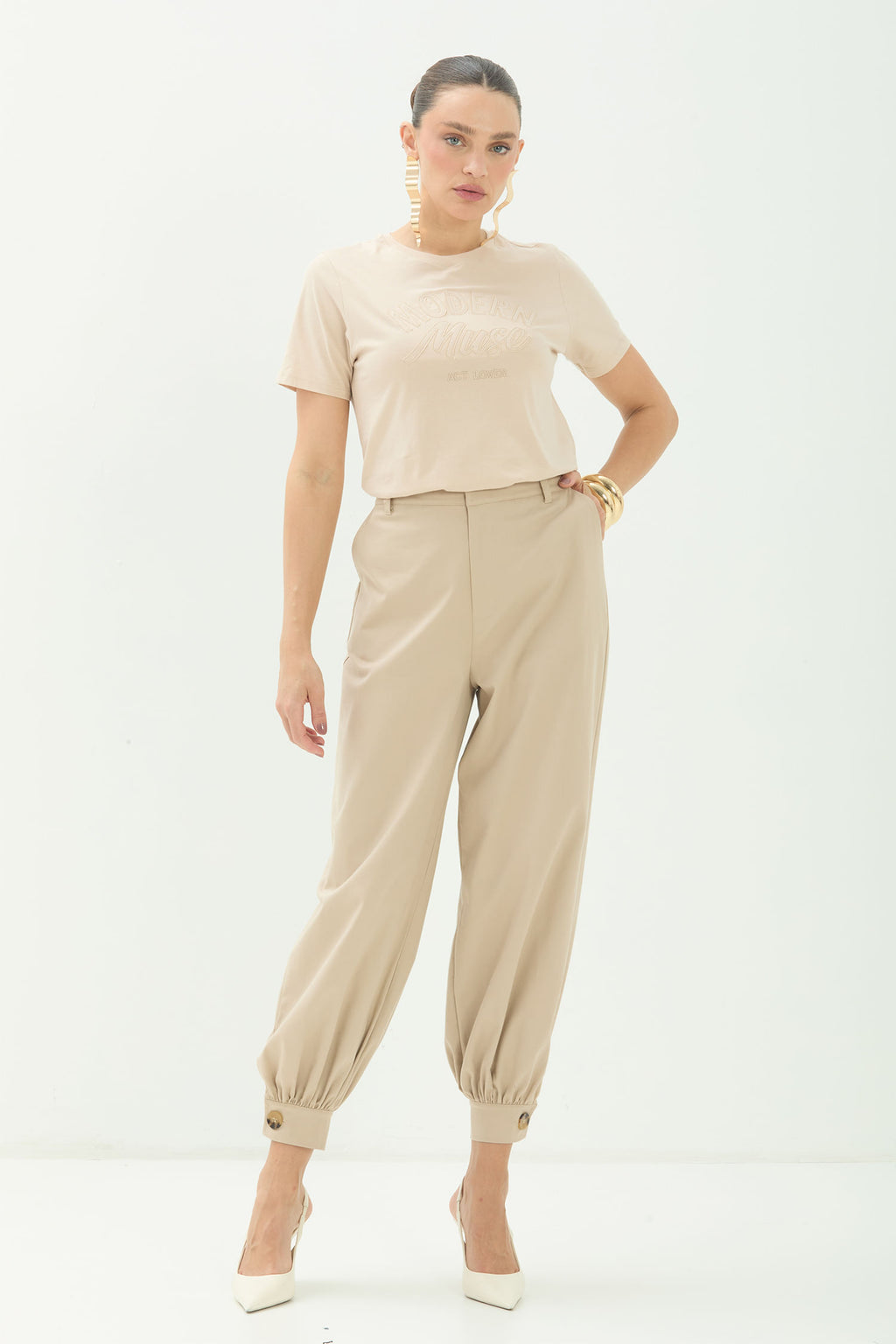 T-Shirt Algodão Bordado Modern Muse ACT Feminino Sand