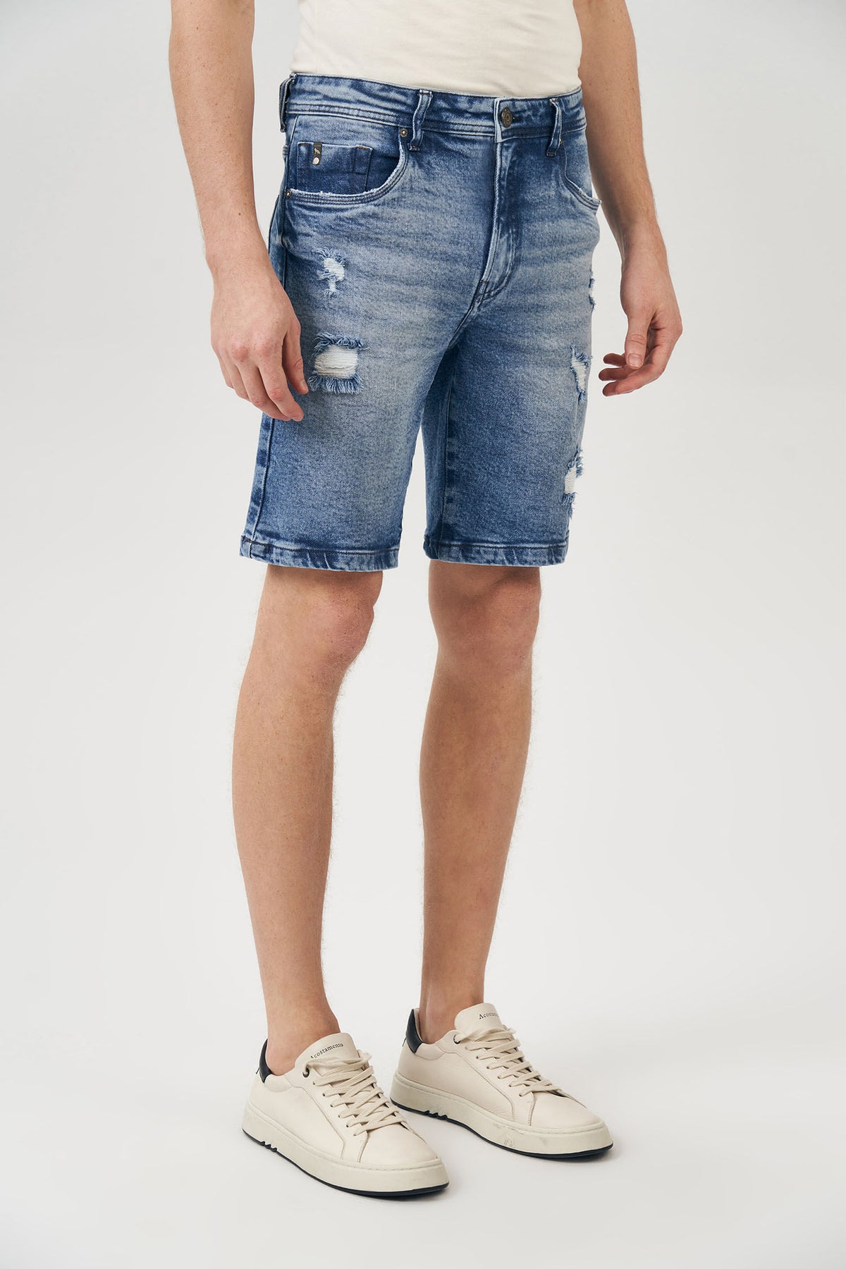 Bermuda Jeans Destroyed Masculina Acostamento Jeans Intermediario