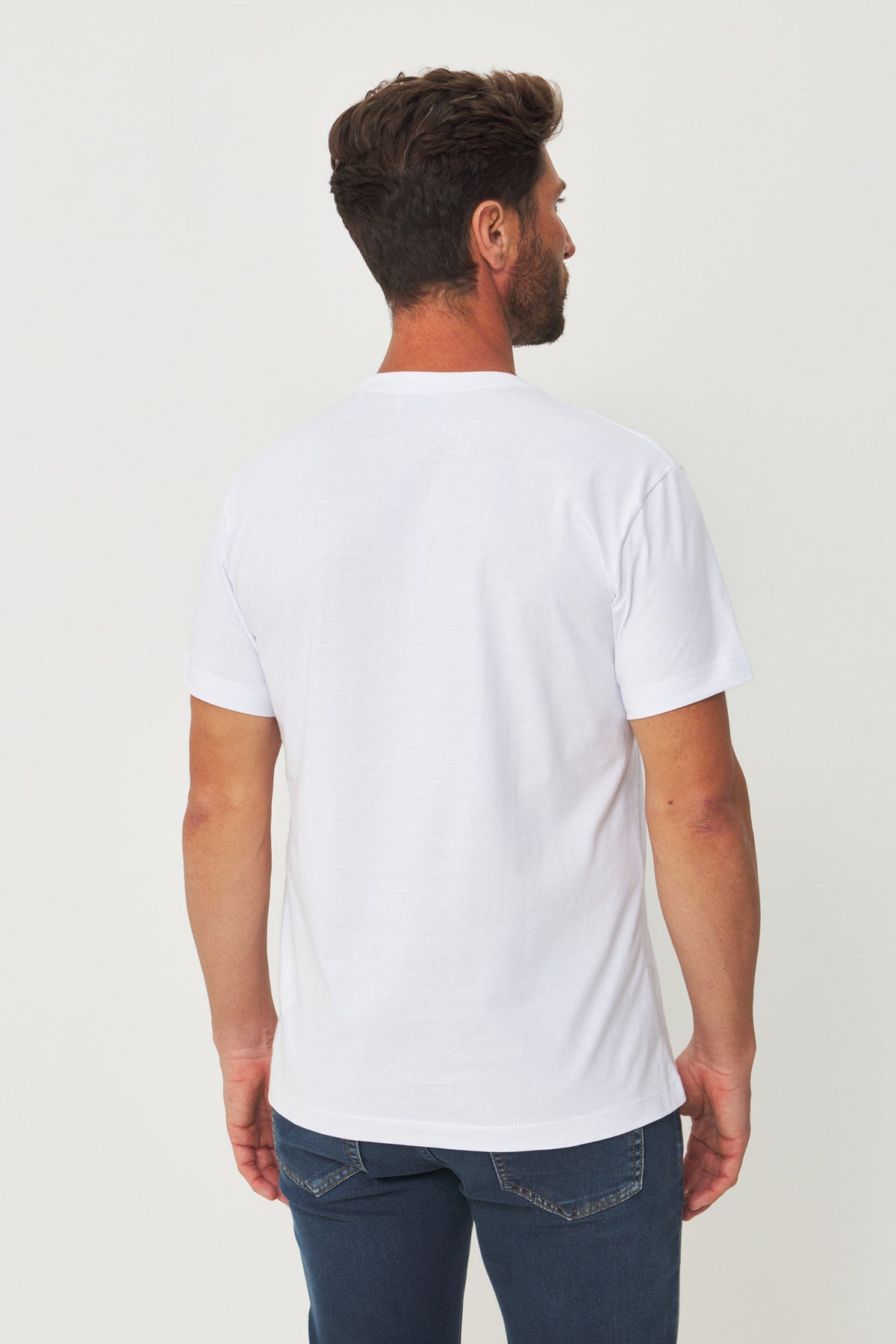 Camiseta Básica Com Logo Masculina Acostamento Branco