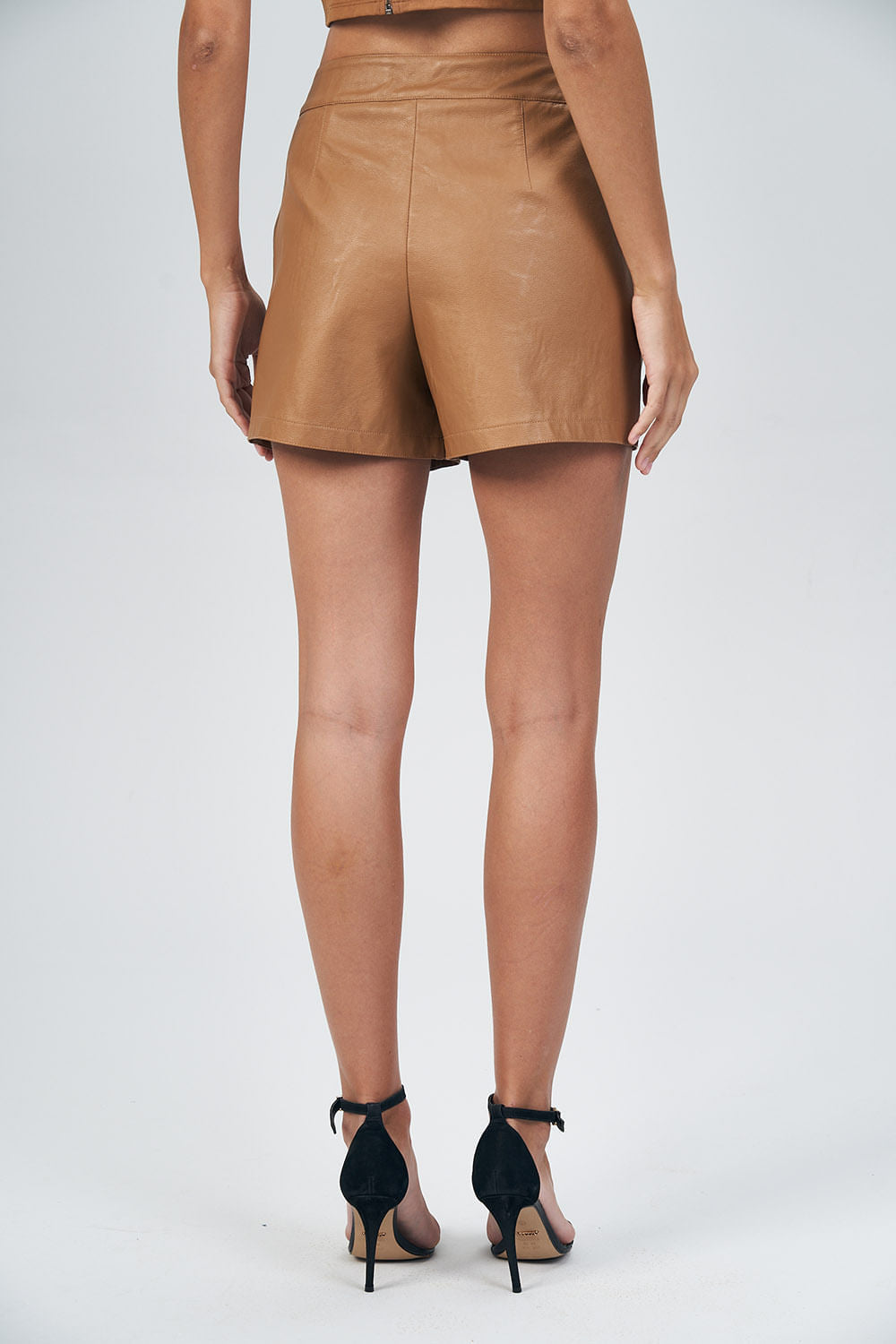 Short PU Elegance Feminino Acostamento Siena