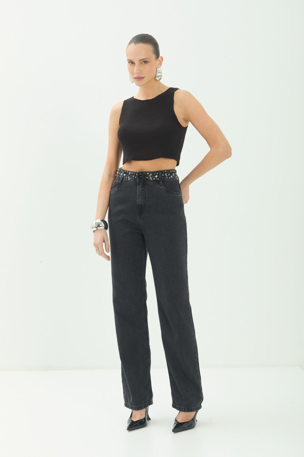 Calça Jeans Straight Cós Pedraria ACT Feminina Jeans Escuro