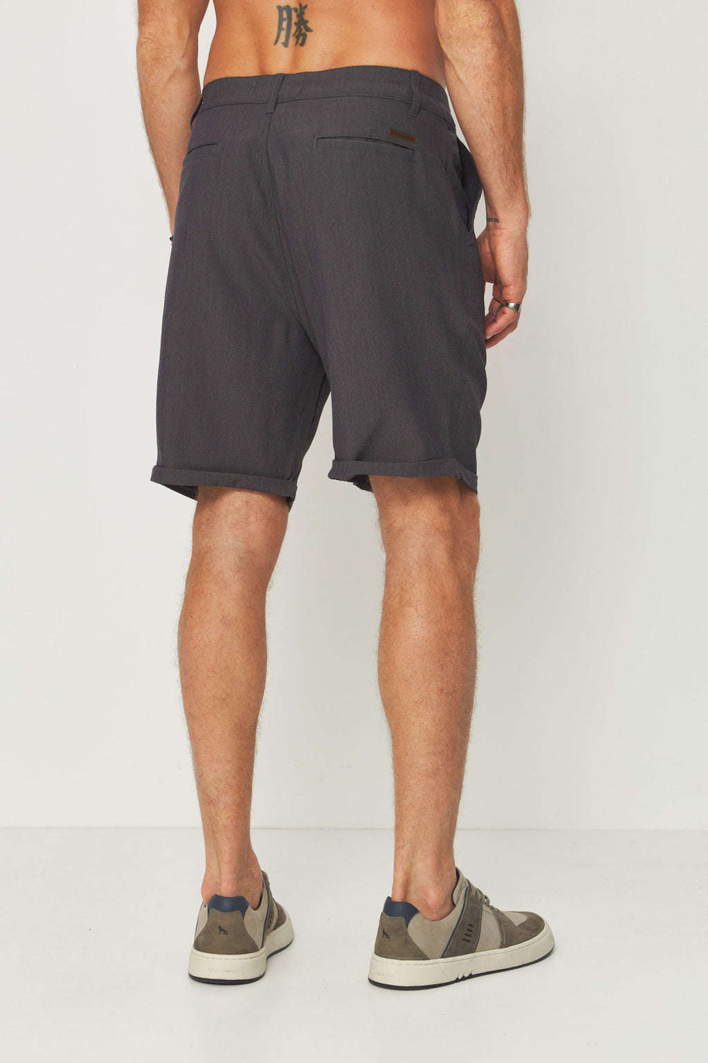 Bermuda Alfaiataria Masculina Acostamento Chumbo