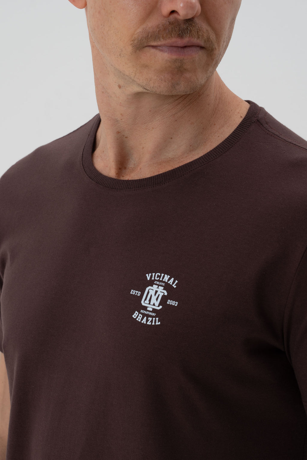 Camiseta Básica Classic Masculinoa Vicinal Brownie