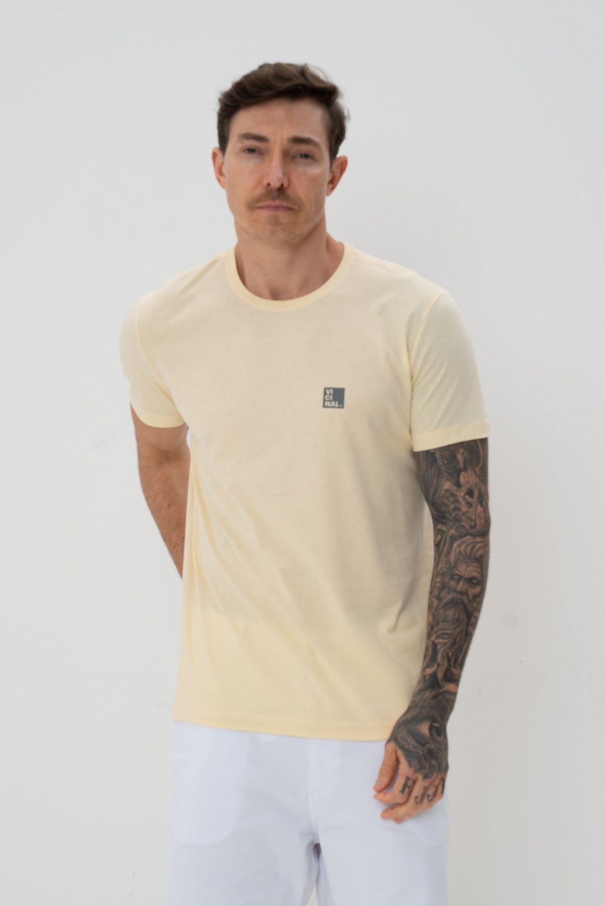 Camiseta Classic Gola Redonda Masculina Vicinal Amarelo Sunlight