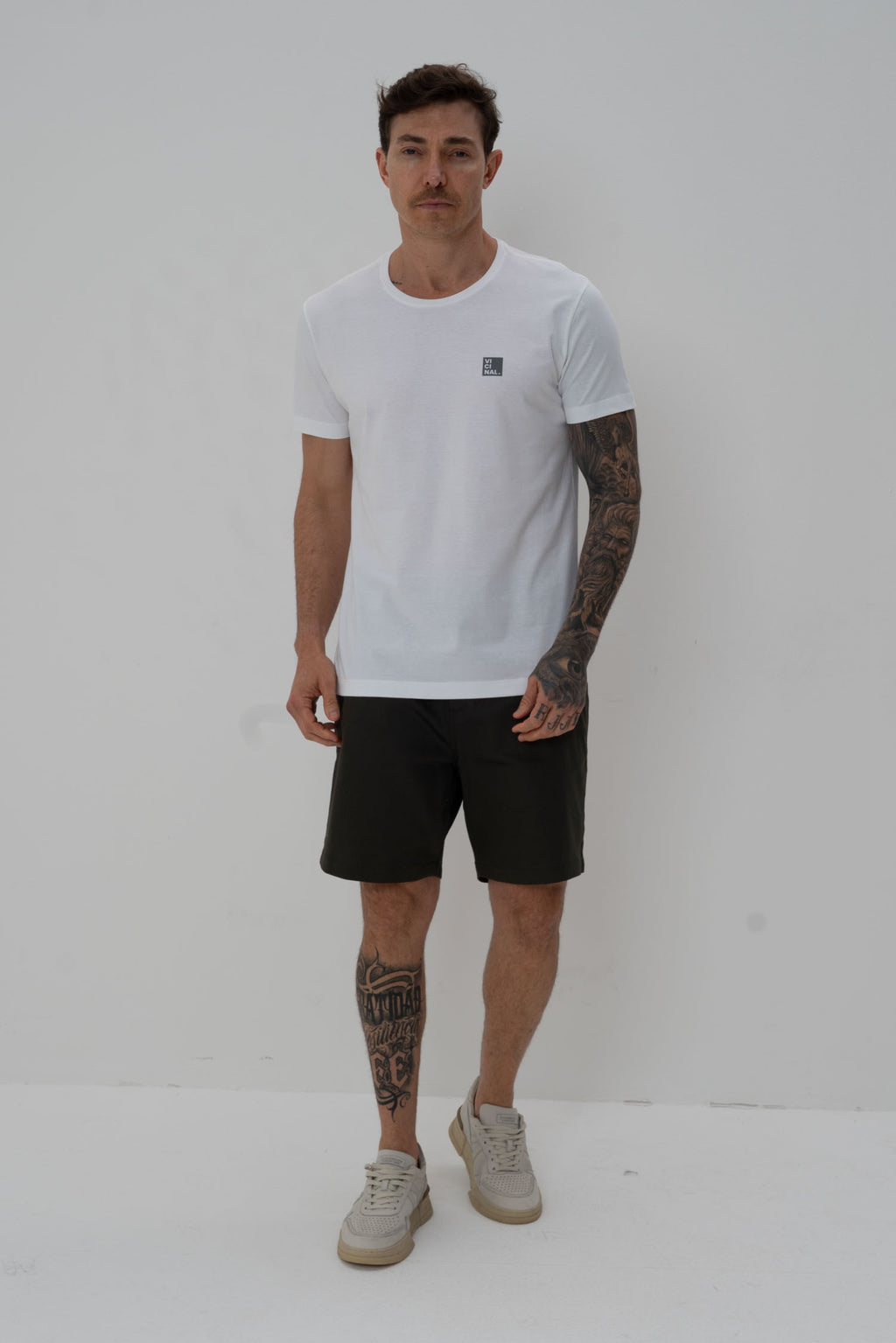 Camiseta Classic Gola Redonda Masculina Vicinal Off White Marfim