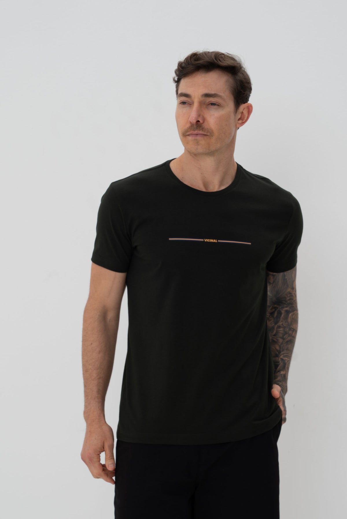Camiseta Classic Masculina Vicinal Verde Folhagem
