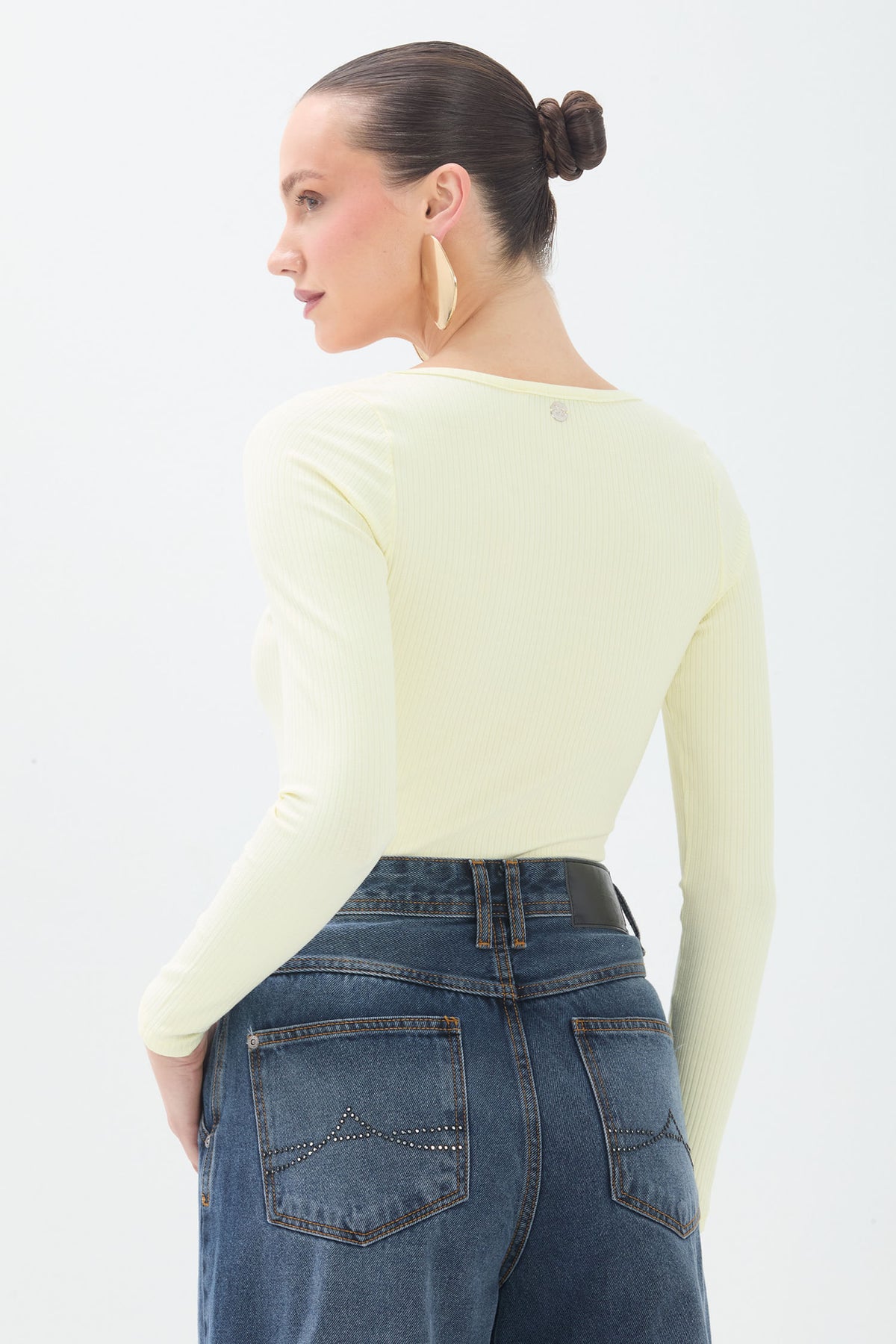 Blusa Básica Manga Longa Decote Quadrado ACT Feminino Light Yellow