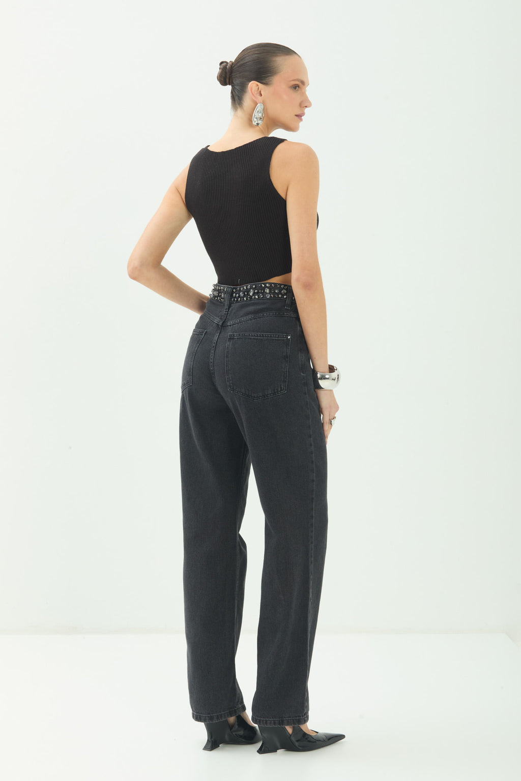 Calça Jeans Straight Cós Pedraria ACT Feminina Jeans Escuro