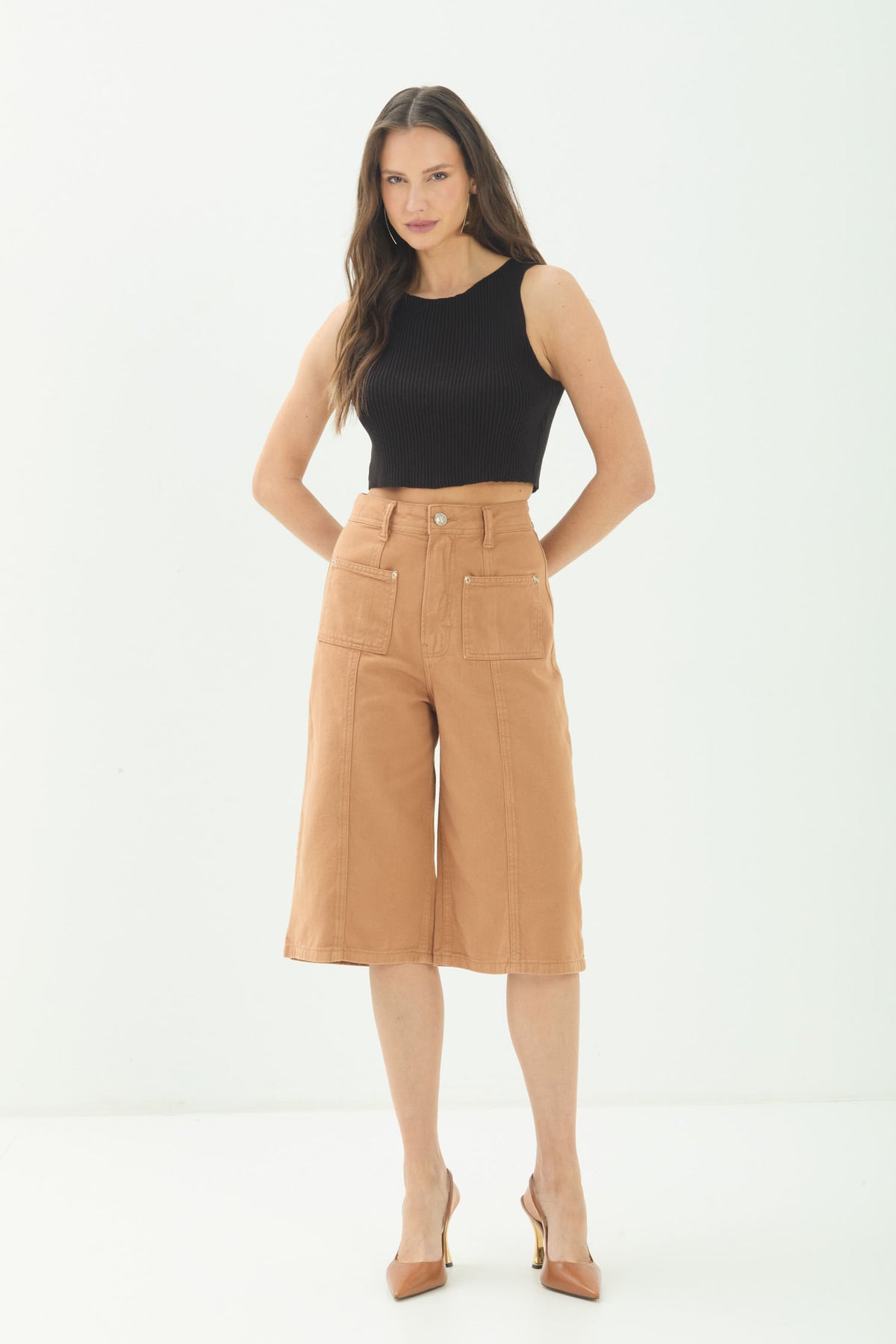 Jorts Sarja Cintura Alta Utilitário ACT Feminino Fendi