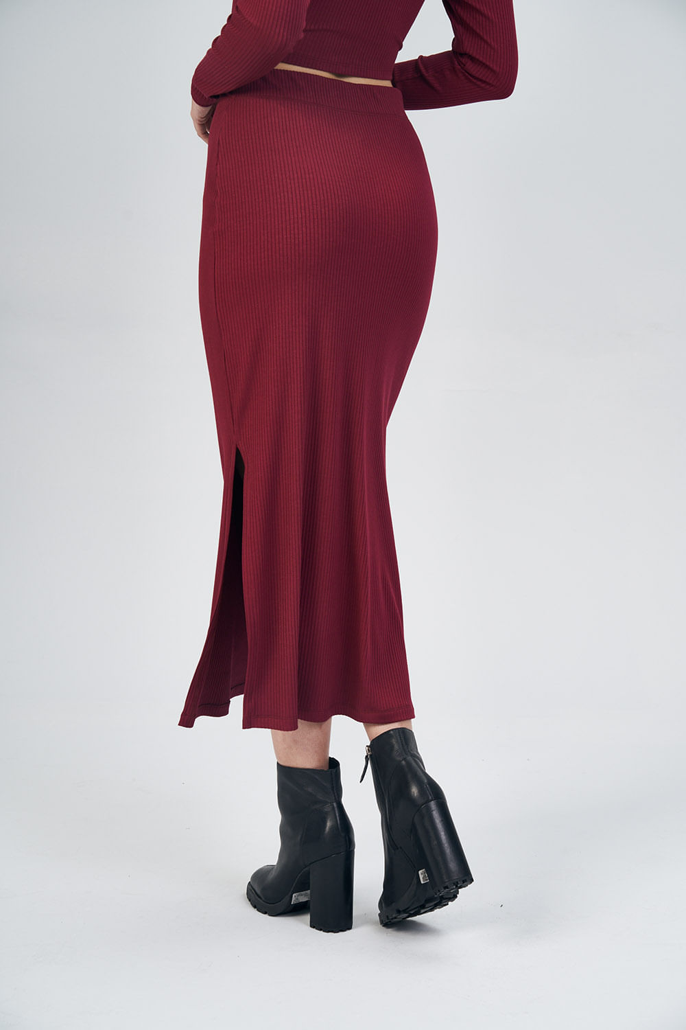 Saia Midi Canelada Feminina Acostamento Berry