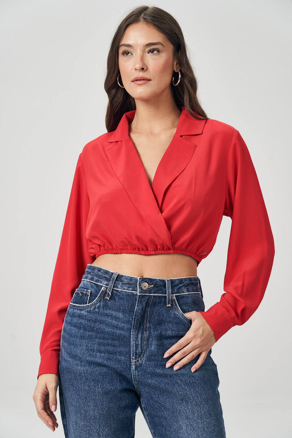 Blusa Com Lapela Feminina Acostamento Red Velvet