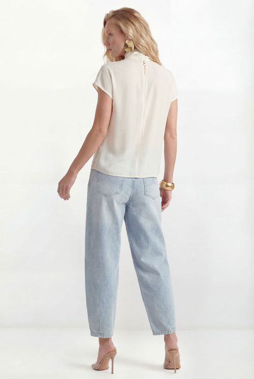 Blusa Manga Curta Com Lenço ACT Feminina Off White