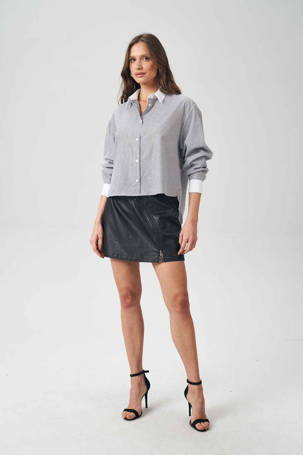 Camisa Listrada Feminina Acostamento Off C/ Listra Preta