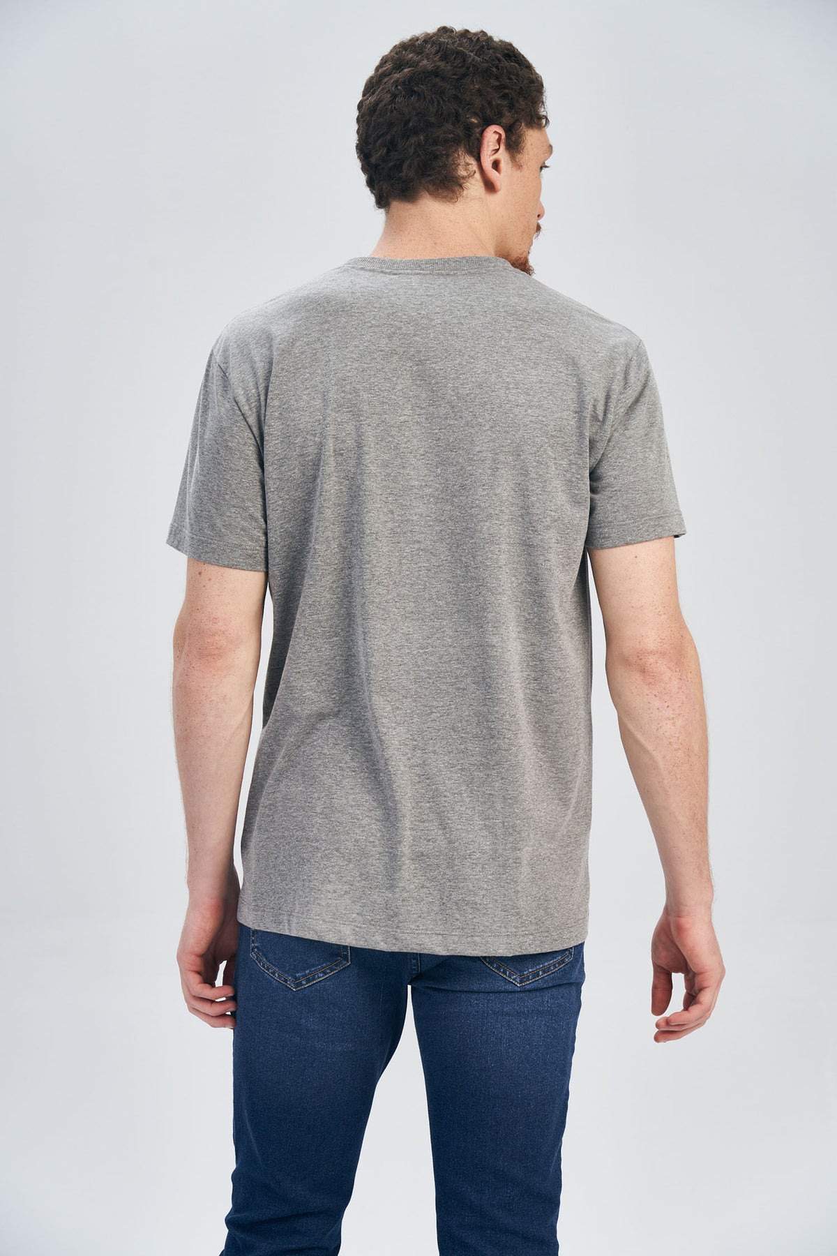 Camiseta Adventure Club Masculina Acostamento Mescla Grafite