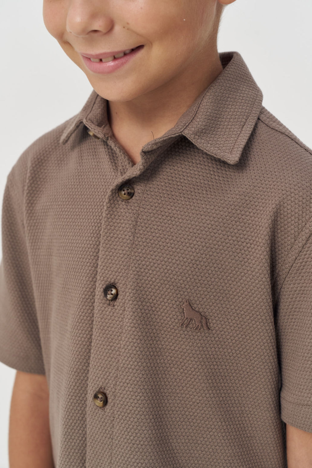 Camisa Manga Curta Menino Acostamento Next Capuccino