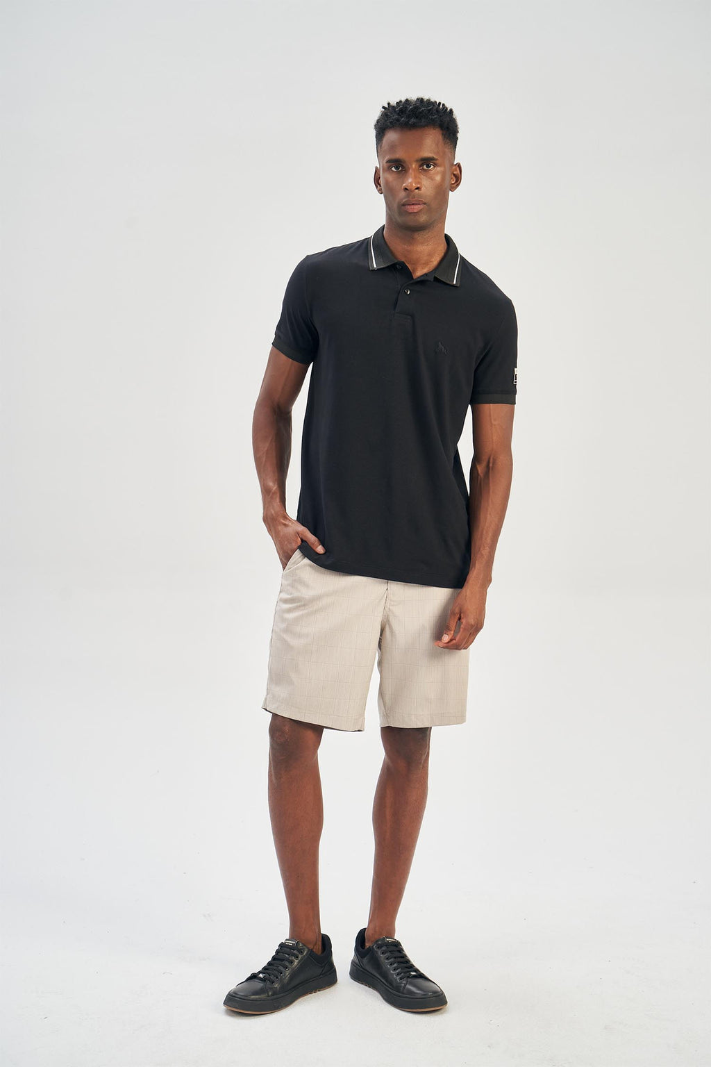 Bermuda Xadrez Masculina Acostamento Areia