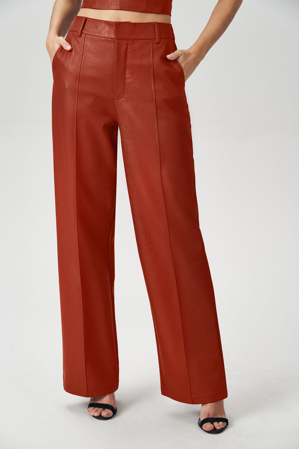 Calça Fashion PU Feminina Acostamento Cassis