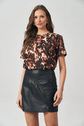 T-Shirt Print Modern Feminina Acostamento Savage Skin