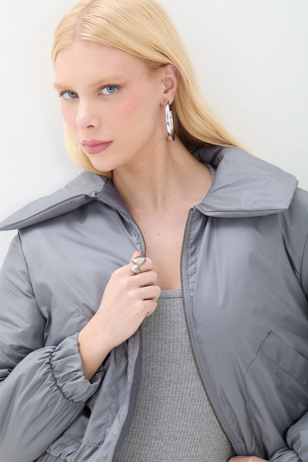Jaqueta Curta Puffer ACT Feminina Grafite