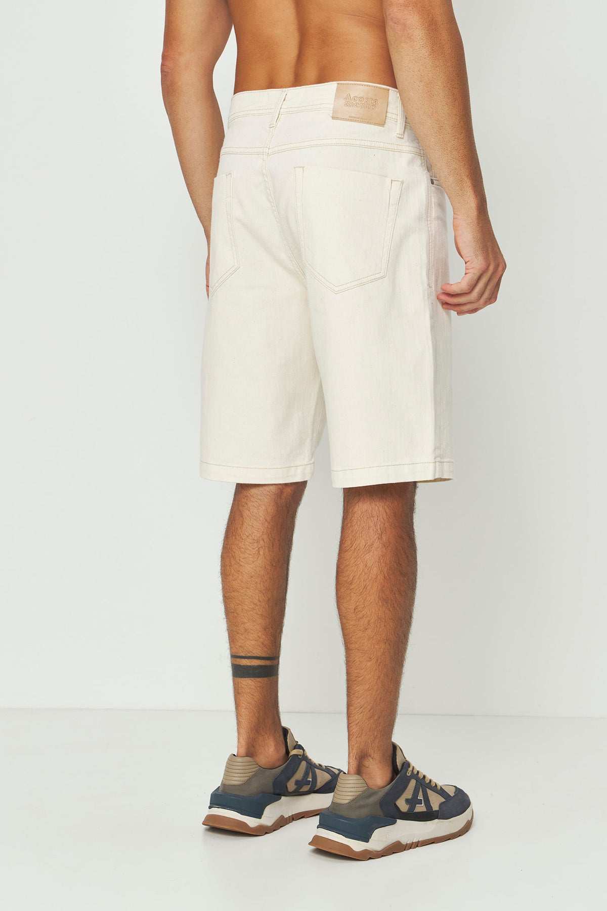 Bermuda Clássica Sarja Masculina Acostamento Off White