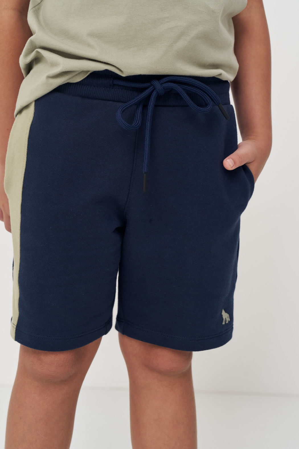 Bermuda Moletom Com Detalhe Menino Acostamento Next Marinho